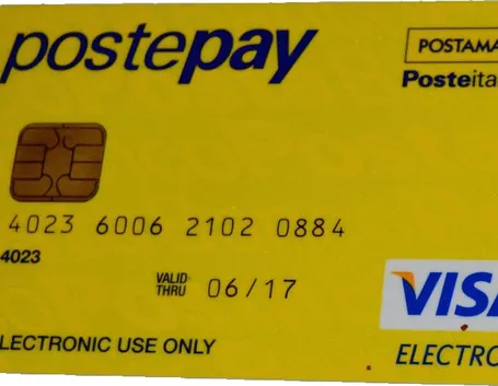Esempio di carta postepay.