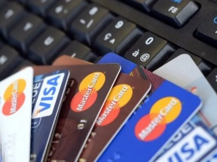 Carte di credito per ogni uso.
