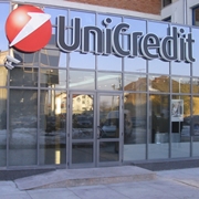 Il logo di Unicredit Banca